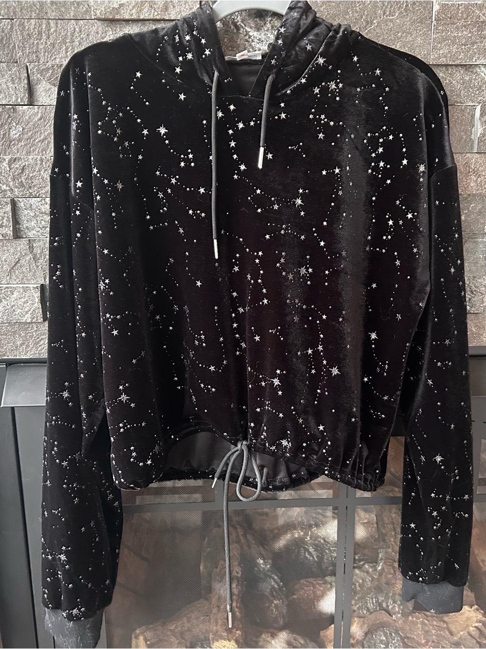✨RARE PIECE✨Superdown Starry Night Velvet Cropped Hoodie